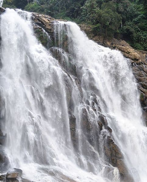 Meenmutty-waterfalls-Wayanad