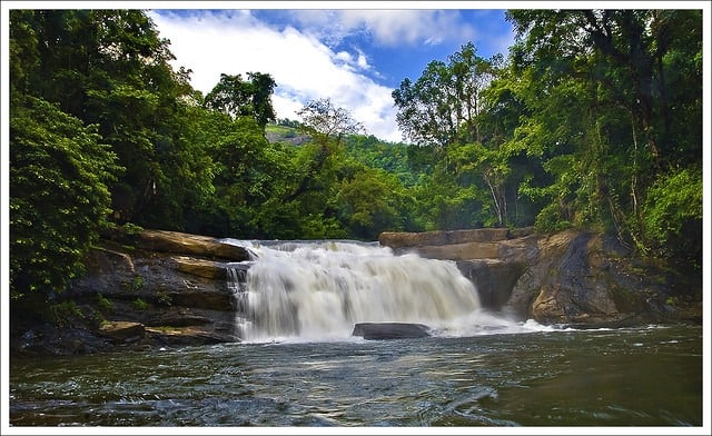 thommankuthu-waterfalls