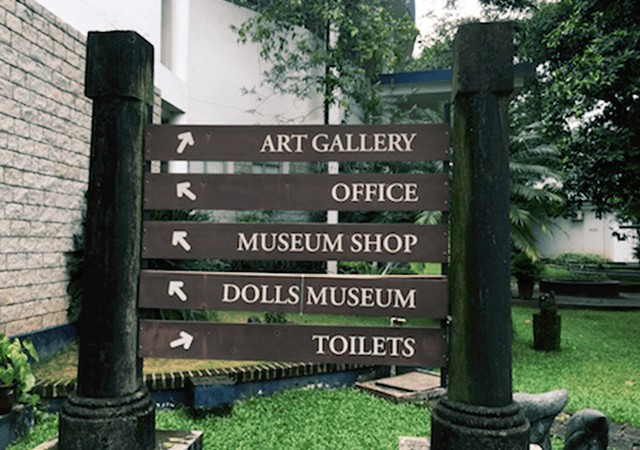 Direction Board Kerala Museum