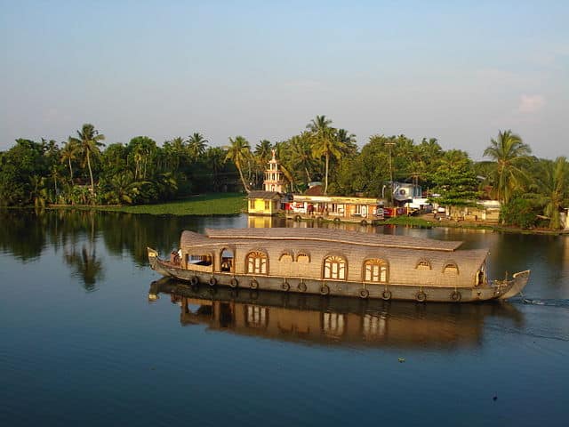 Kerala Houseboat Ride in Kuttanad