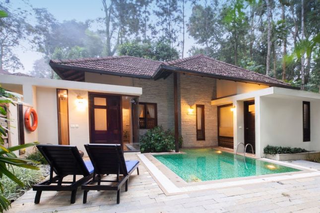 Luxury resort stay in Thekkady – Kerala tour packages accommodation