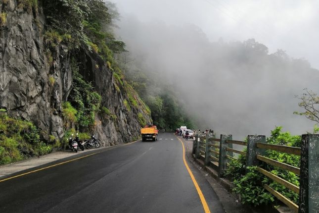 Scenic viewpoints of Wayanad – misty Western Ghats Kerala