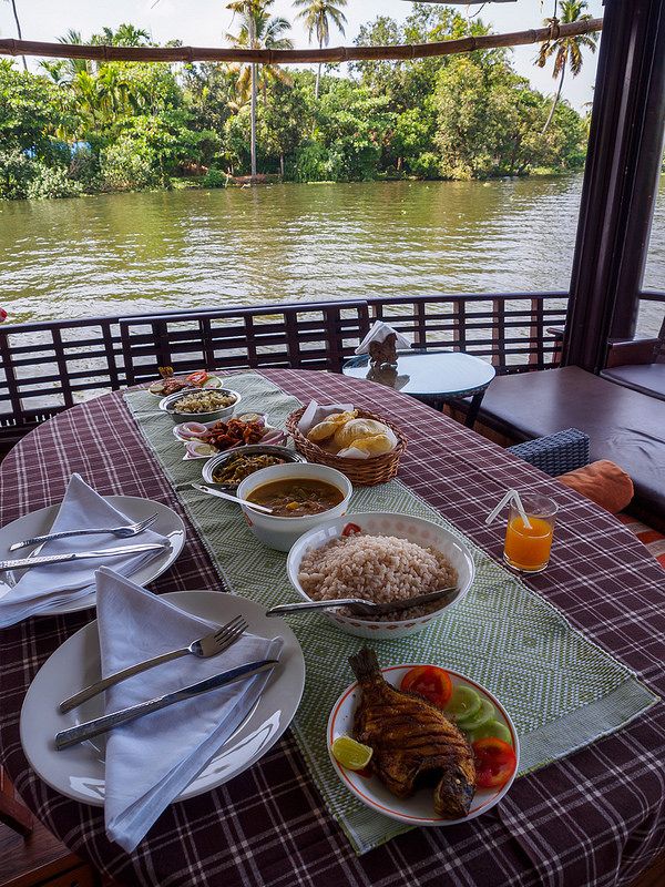 Traditional Kerala Christmas meals included in Kerala tour packages